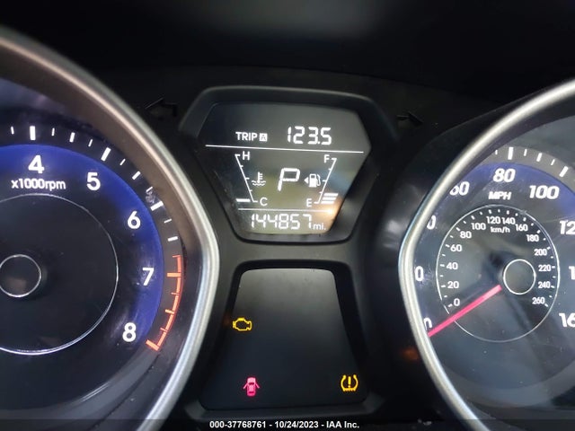 Hyundai ELANTRA SE 2015 5NPDH4AE0FH557675 Image 7