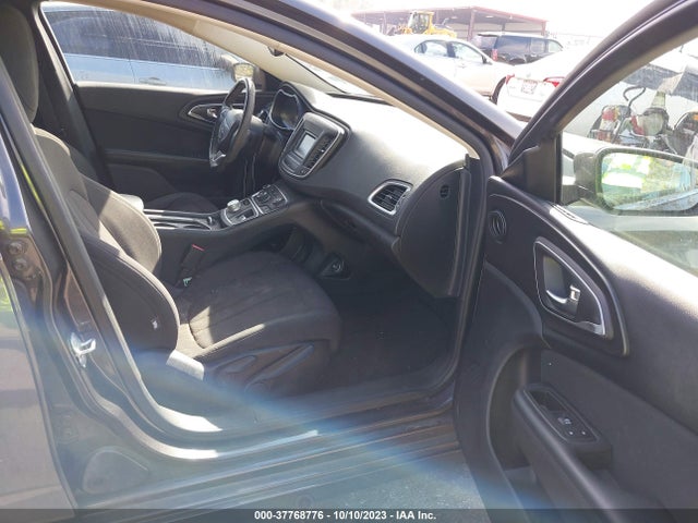Chrysler 200 Limited 2015 1C3CCCAB8FN504270 Image 5