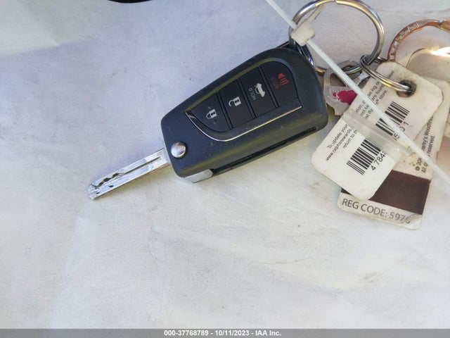 2020 TOYOTA COROLLA LE VIN: JTDEPRAEXLJ069857