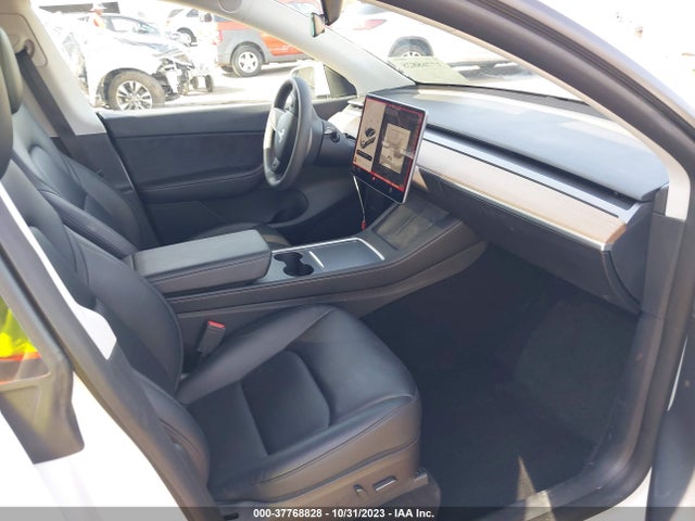 5YJYGDEEXMF231599 Tesla Model Y Long Range