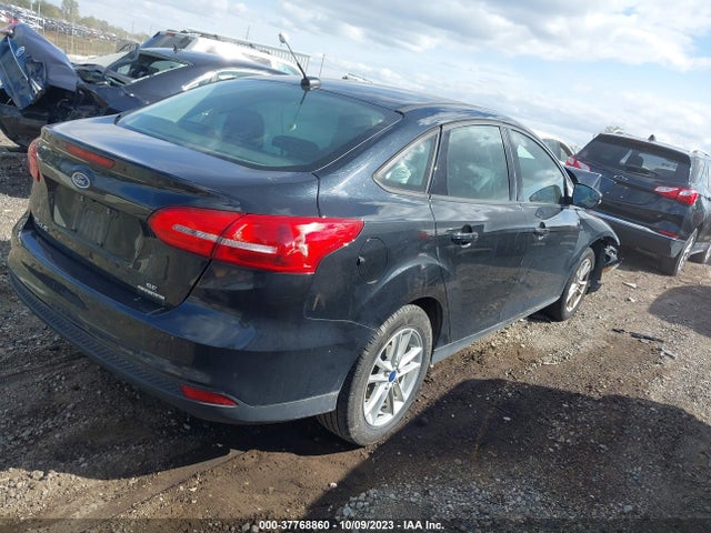 Ford FOCUS SE 2015 1FADP3F24FL356326 Image 4