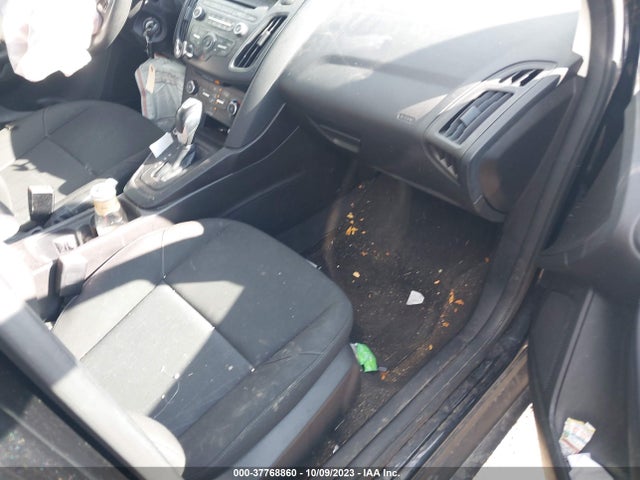 Ford FOCUS SE 2015 1FADP3F24FL356326 Image 5