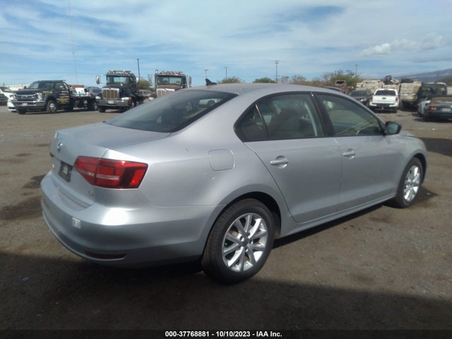 3VWD17AJ7FM257996 Volkswagen Jetta 1.8t Se