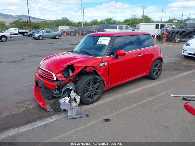 2011 MINI COOPER HARDTOP WMWSU3C51BT181890 Photo 1
