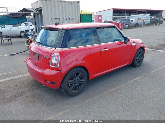 2011 MINI COOPER HARDTOP WMWSU3C51BT181890 Photo 3