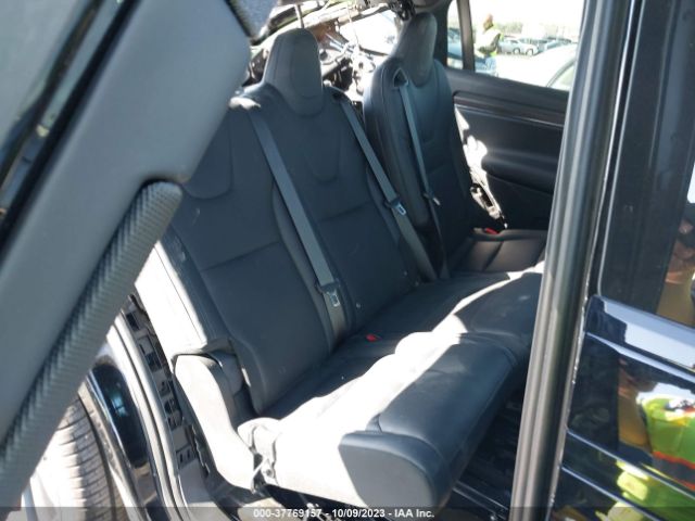 7SAXCDE58PF381869 Tesla MODEL X