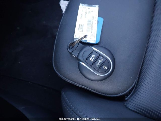 2023 MINI CLUBMAN WMWXJ1C0XP2S85380 Photo 10