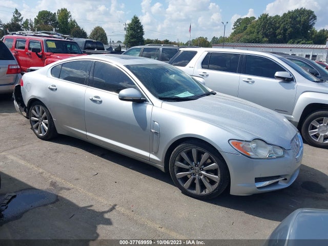2010 JAGUAR XF SAJWA0GB4ALR52208 Photo 0