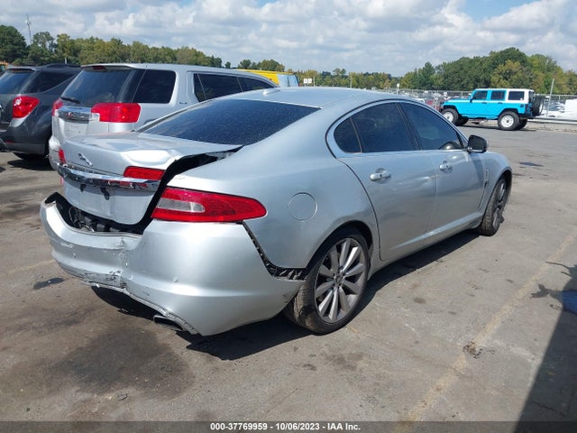 2010 JAGUAR XF SAJWA0GB4ALR52208 Photo 3