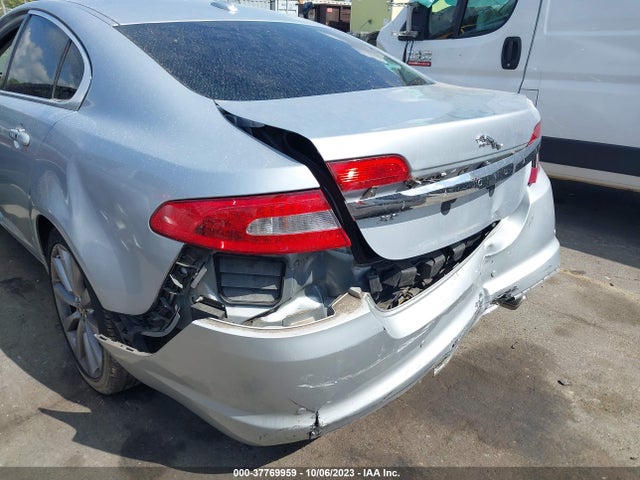2010 JAGUAR XF SAJWA0GB4ALR52208 Photo 5