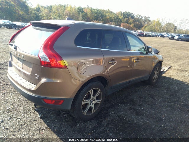 2013 VOLVO XC60 T6 VIN: YV4902DZ7D2441059