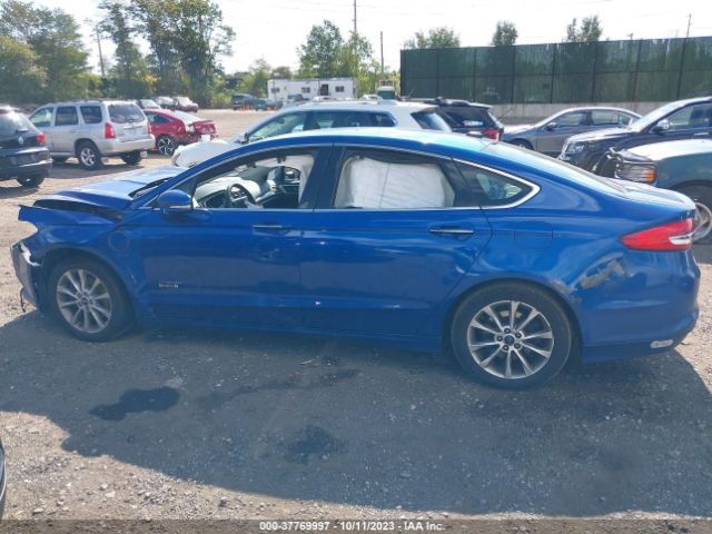 3FA6P0PU3HR128071 Ford Fusion Energi Se