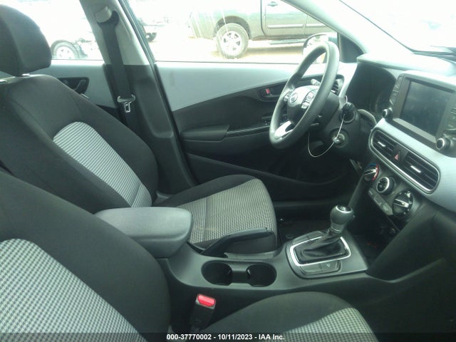 2021 HYUNDAI KONA SE VIN: KM8K12AAXMU615819