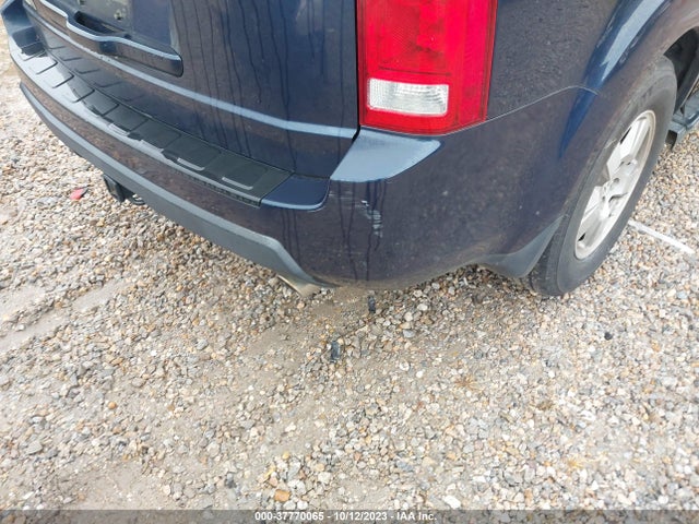 2011 HONDA PILOT EX-L VIN: 5FNYF3H61BB016708