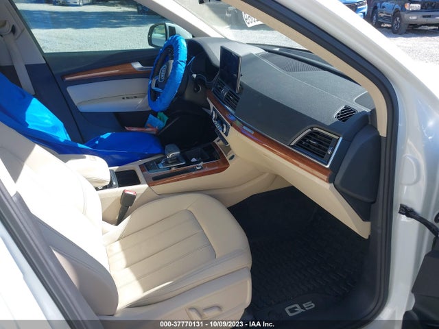 WA1G2AFY1M2049059 Audi Q5 PREMIUM