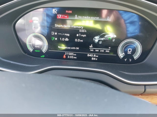 WA1G2AFY1M2049059 Audi Q5 PREMIUM