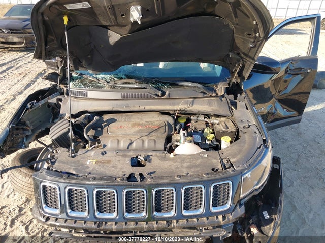 Jeep Compass Latitude W/sun/wheel Pkg 2018 3C4NJCBB1JT461392 Image 10