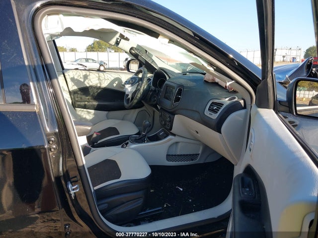 Jeep Compass Latitude W/sun/wheel Pkg 2018 3C4NJCBB1JT461392 Image 5