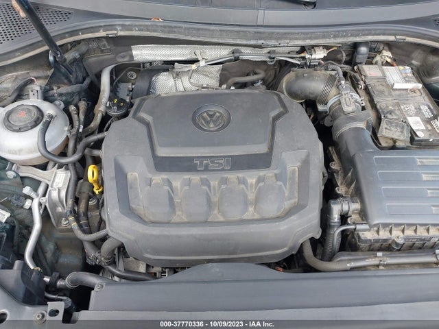 3VV2B7AXXJM031022 Volkswagen Tiguan Sel/se