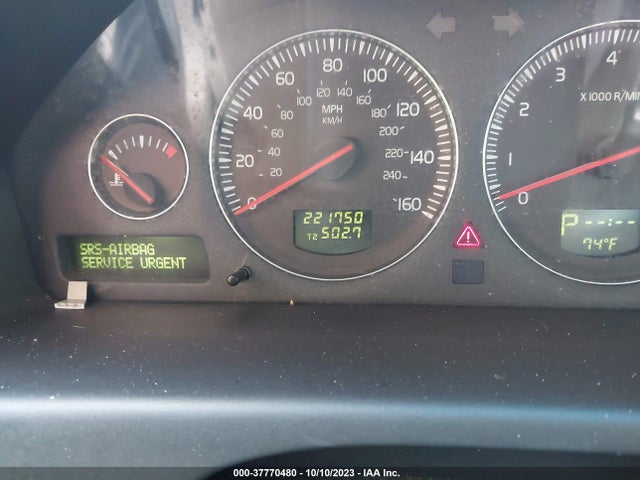 2005 VOLVO XC70 VIN: YV1SZ592X51188604
