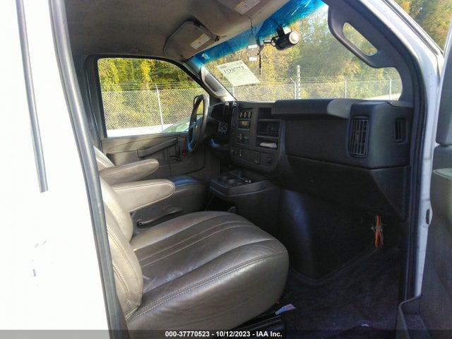 Chevrolet EXPRESS CARGO VAN 2016 1GCWGAFF8G1241445 Image 5
