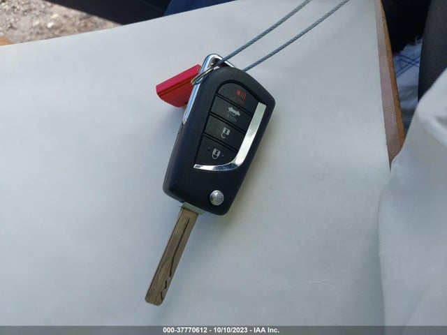 Toyota COROLLA LE 2022 JTDEPMAE1NJ223328 Image 11