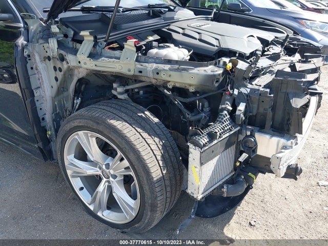 WA1BVAF10KD046692 Audi Q8 Premium Plus