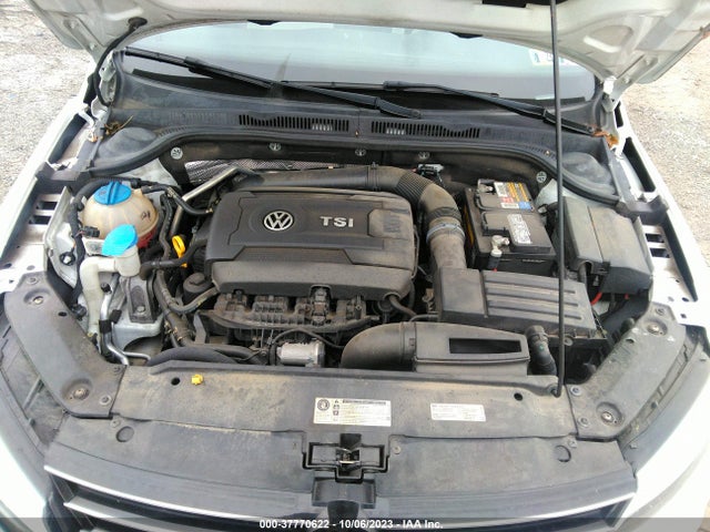 3VWD17AJ1GM416190 Volkswagen Jetta Sedan 1.8t Sport