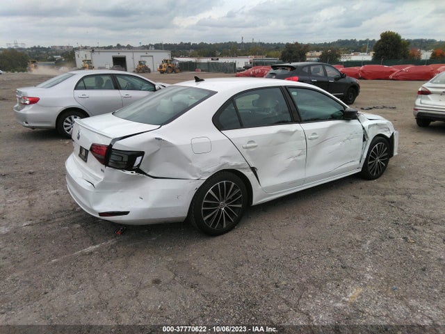 3VWD17AJ1GM416190 Volkswagen Jetta Sedan 1.8t Sport