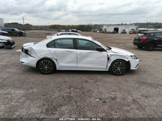 3VWD17AJ1GM416190 Volkswagen Jetta Sedan 1.8t Sport