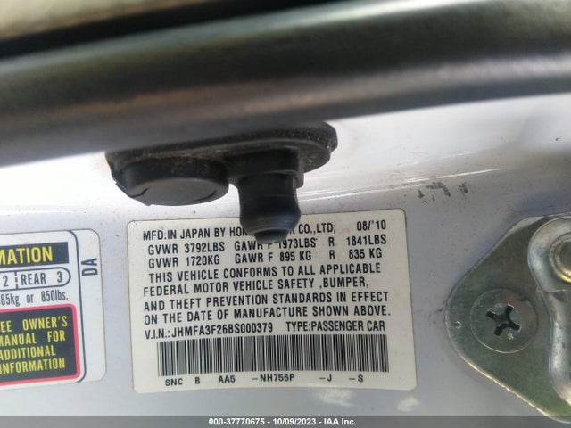 2011 HONDA CIVIC HYBRID VIN: JHMFA3F26BS000379