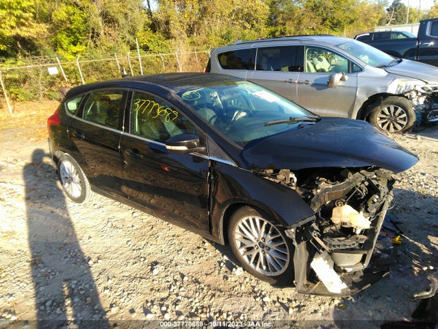 2014 FORD FOCUS TITANIUM VIN: 1FADP3N22EL412490