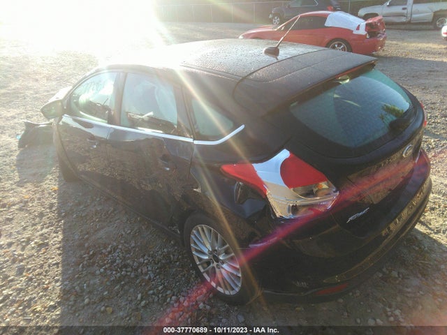 2014 FORD FOCUS TITANIUM VIN: 1FADP3N22EL412490