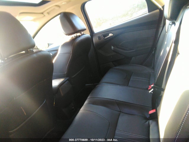 2014 FORD FOCUS TITANIUM VIN: 1FADP3N22EL412490
