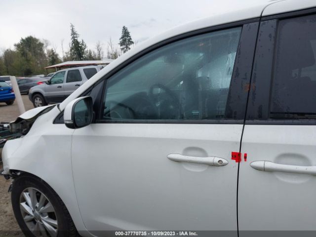 KNDMB5C13F6059322 KIA SEDONA LX