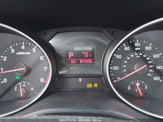 KNDMB5C13F6059322 KIA SEDONA LX
