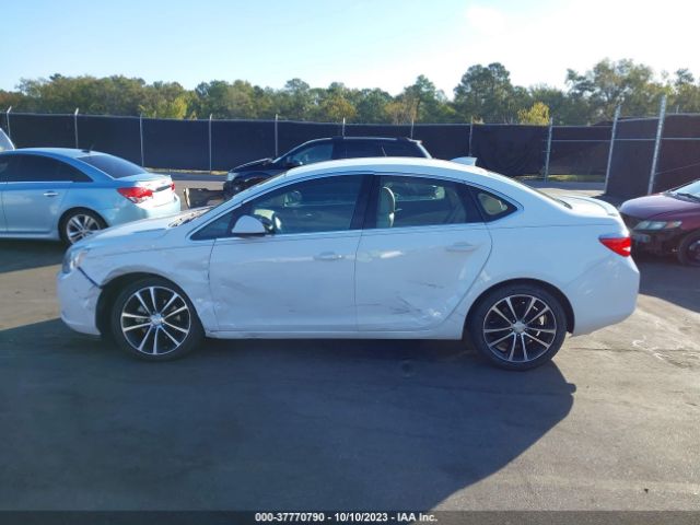 1G4PR5SK6H4116187 Buick Verano Sport Touring