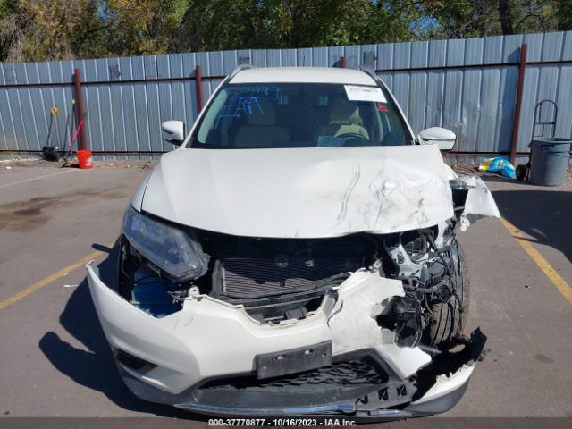 KNMAT2MV4GP636175 Nissan ROGUE SV