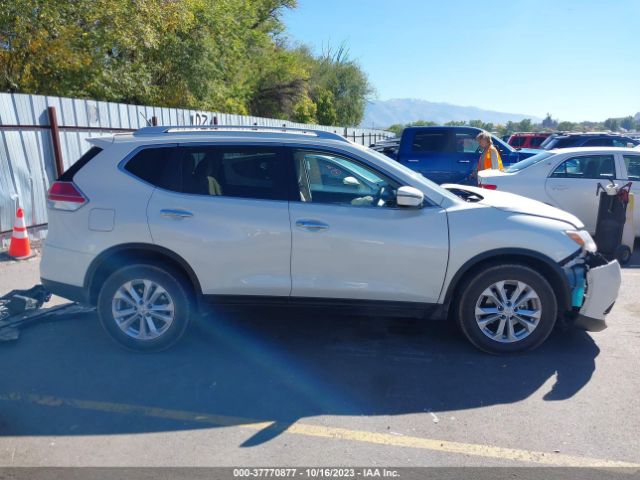 KNMAT2MV4GP636175 Nissan ROGUE SV