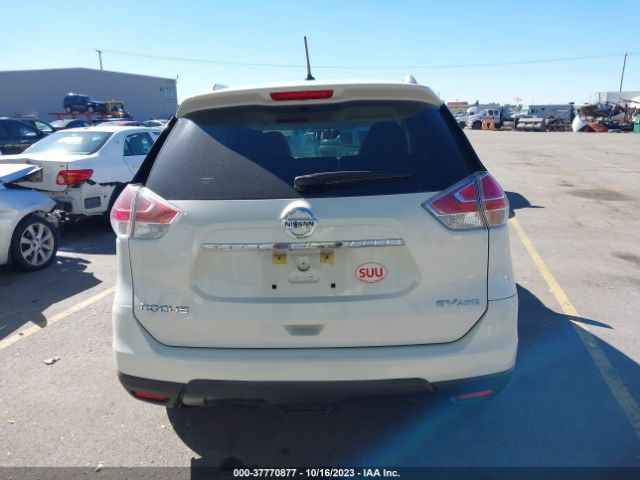 KNMAT2MV4GP636175 Nissan ROGUE SV