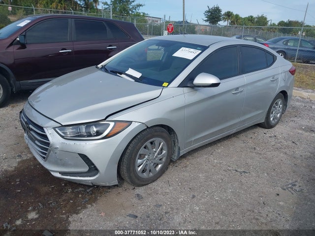Hyundai ELANTRA SE 2017 KMHD74LF0HU121776 Image 2
