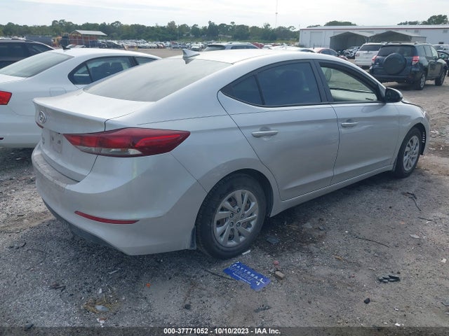 Hyundai ELANTRA SE 2017 KMHD74LF0HU121776 Image 4