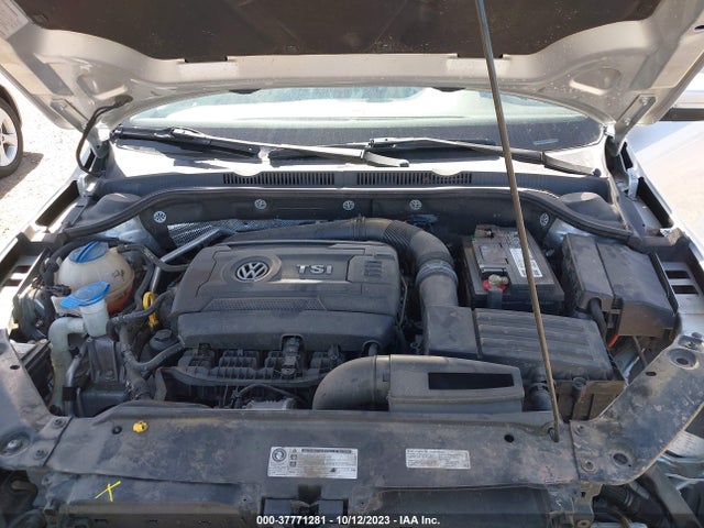 3VWL17AJ2GM232758 Volkswagen Jetta 1.8t Sel