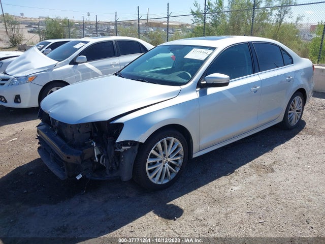 3VWL17AJ2GM232758 Volkswagen Jetta 1.8t Sel