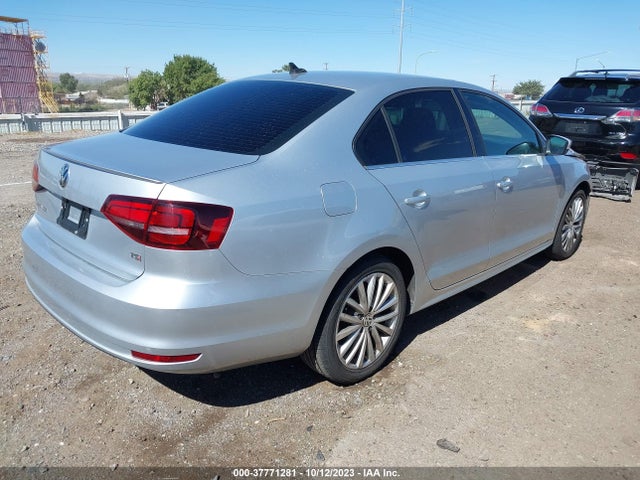 3VWL17AJ2GM232758 Volkswagen Jetta 1.8t Sel