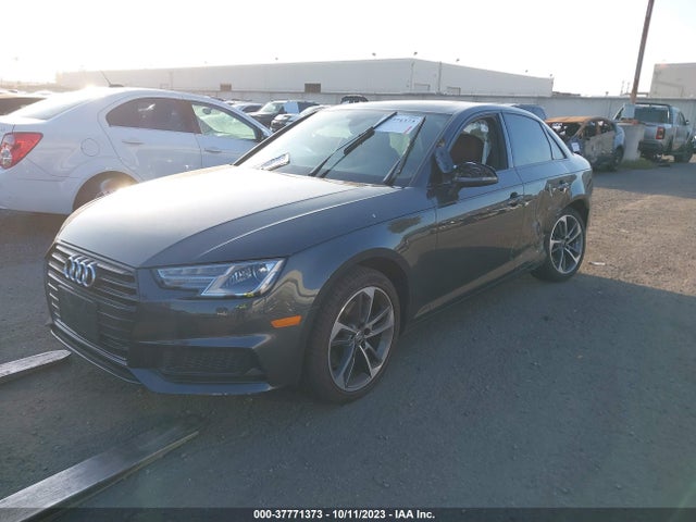 WAUGMAF47KN015729 Audi A4 Premium/titanium Premium