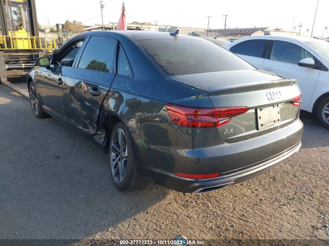 WAUGMAF47KN015729 Audi A4 Premium/titanium Premium