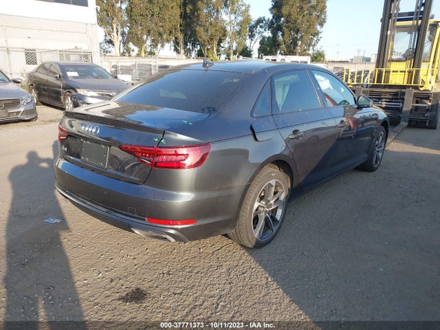 WAUGMAF47KN015729 Audi A4 Premium/titanium Premium