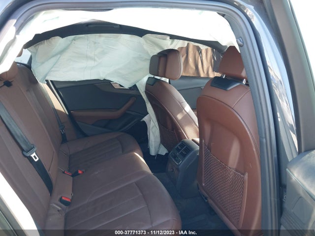 WAUGMAF47KN015729 Audi A4 Premium/titanium Premium