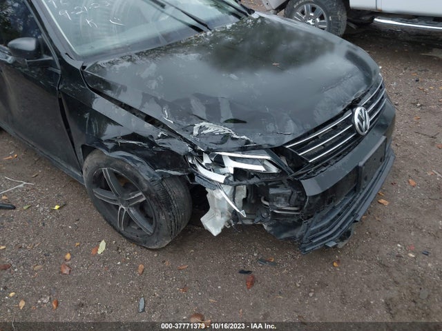 3VWD17AJ5FM264137 Volkswagen Jetta Sedan 1.8t Se